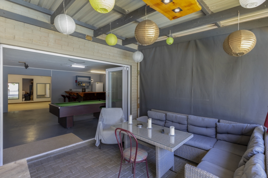 5 Bedroom Property for Sale in West Bank Eastern Cape